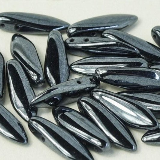 10 x two hole daggers in Gunmetal (5x16mm)
