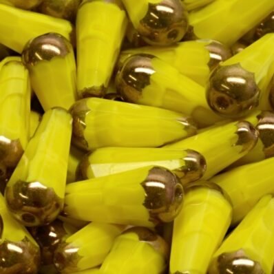 Pair of faceted drops in Yellow/Bronze (9x20mm)