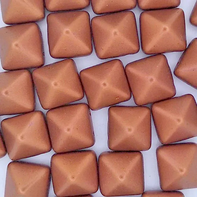 2 x 12mm pyramids in Copper