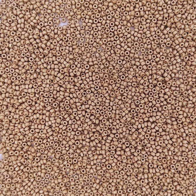 4204F - 5g Size 15/0 Miyuki seed beads in Matt Duracoat Galvanised Champagne