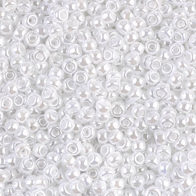 0528 - 10g Size 8/0 Miyuki seed beads in White Ceylon