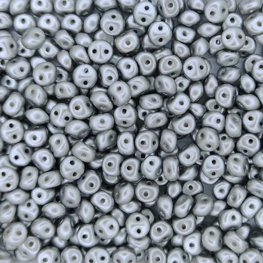 5g x 4mm Es-o beads in Pearlescent Silver