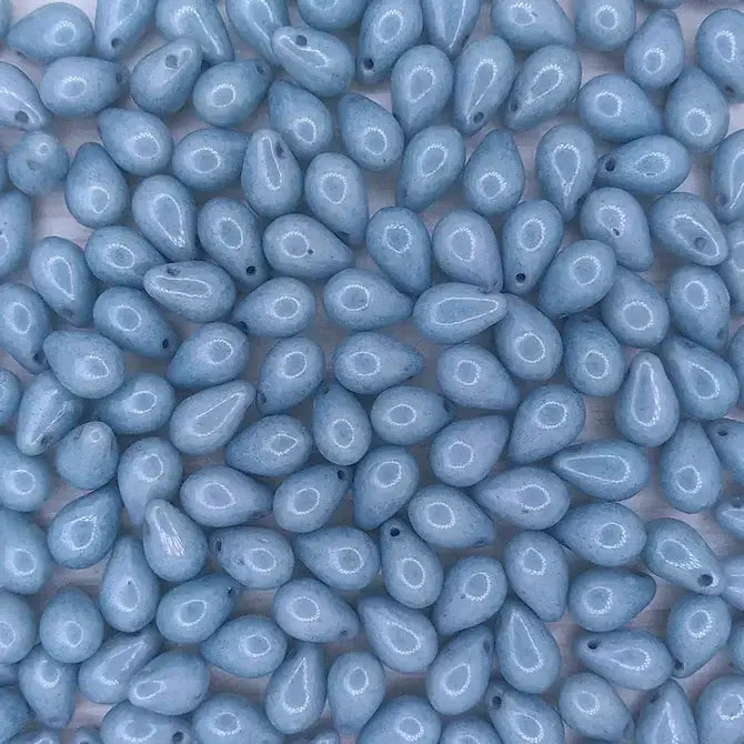 20 x drops in Baby Blue Lustre (9x6mm)