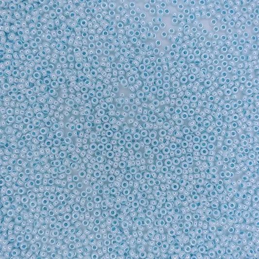0430 - 10g Size 11/0 Miyuki seed beads in Aqua lined White Pearl