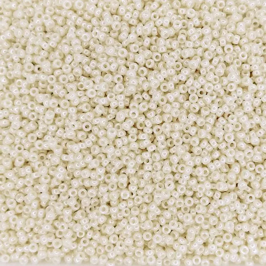 0594 - 5g Size 15/0 Miyuki seed beads in Cream Ceylon