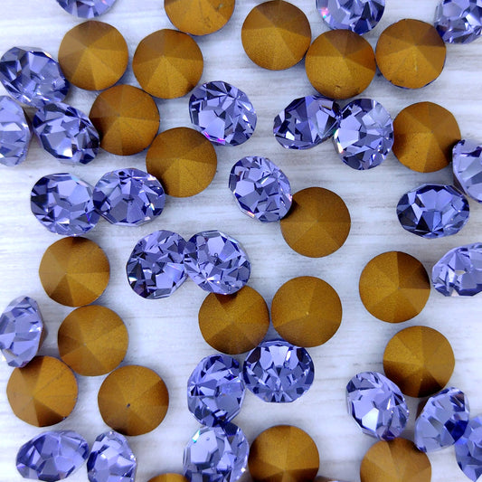 10 x 8mm chatons in Tanzanite (Vintage Czech)