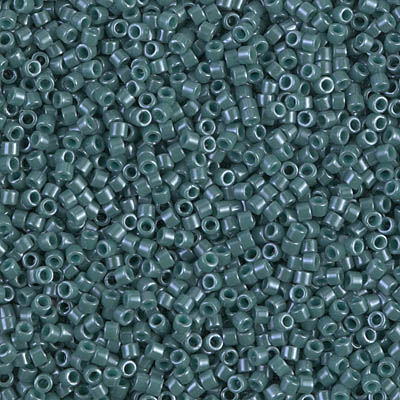 DB0264 - 5g Size 11/0 delicas in Opaque Mallard Lustre