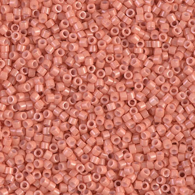 DB1363 - 5g Size 11/0 delicas in Opaque Peach
