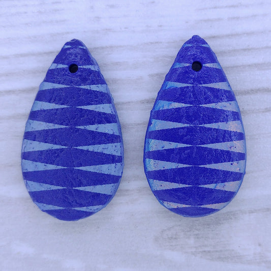 etched Dark Blue drop or pendant with laser etched Stripes (30x17mm)