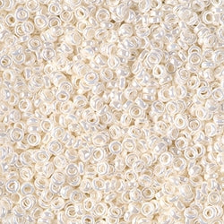 0592 - 2.5g Size 11/0 Miyuki Spacer seed beads in Antique Ivory Pearl