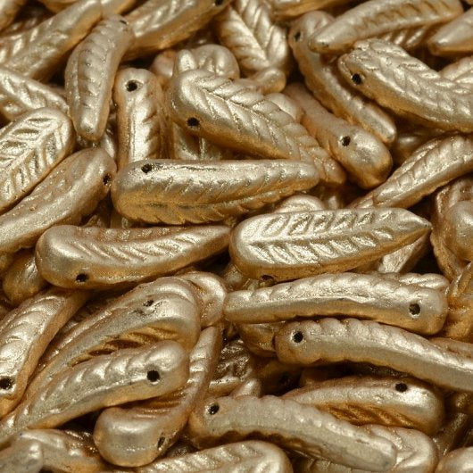 10 x bird feathers in Aztec Gold (5x17mm)