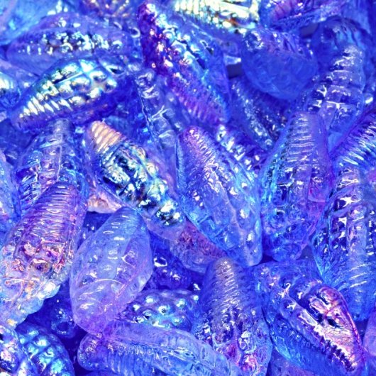 8 x Mitre shells in Blue/Purple AB (16x8mm)