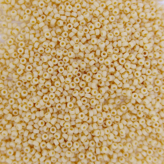0493 - 25g Size 15/0 Miyuki seed beads in Opaque Pear