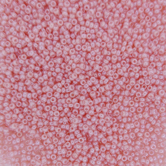0519D - 25g Size 15/0 Miyuki seed beads in Rose Pearl Ceylon - discontinued