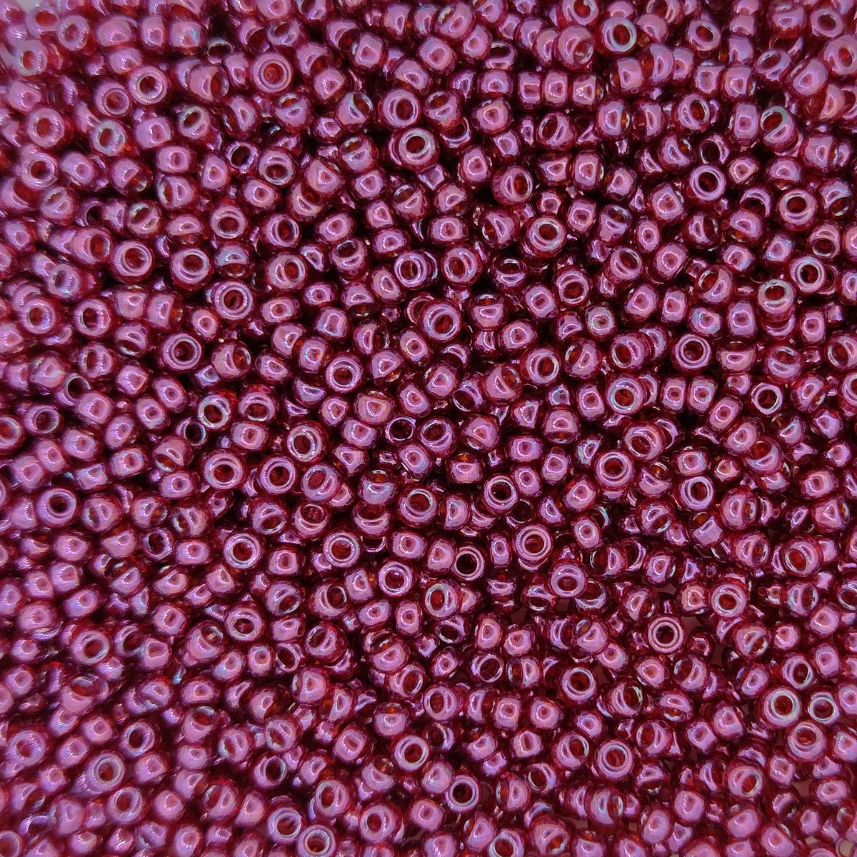 1883 - 10g Size 11/0 Miyuki seed beads in Wine Gold Lustre
