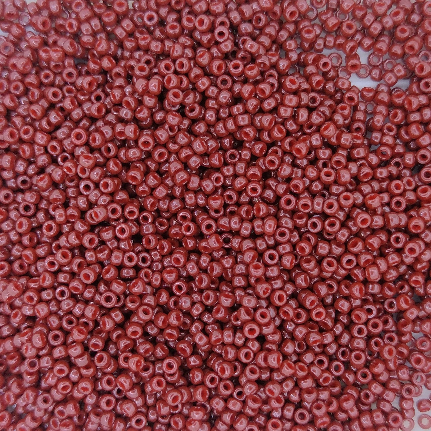 4470 - 25g Size 15/0 Miyuki seed beads in Duracoat Opaque Brick