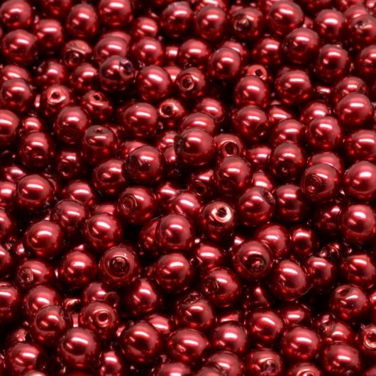 50 x 4mm round pearls in Burgundy