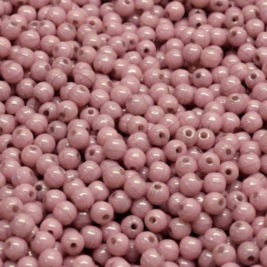50 x 3mm round beads in Opaque Lila Lustre