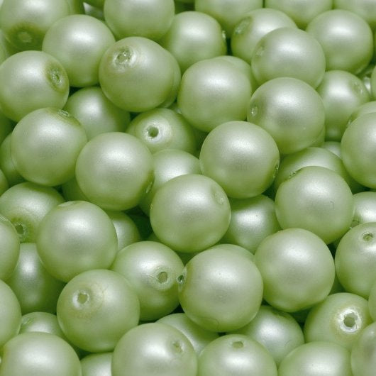 10 x 8mm pearls in Pale Green