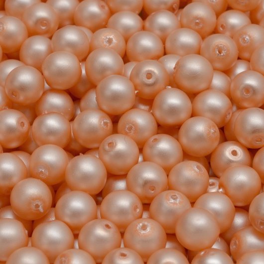 25 x 6mm Fiesta pearls in Matt Peach