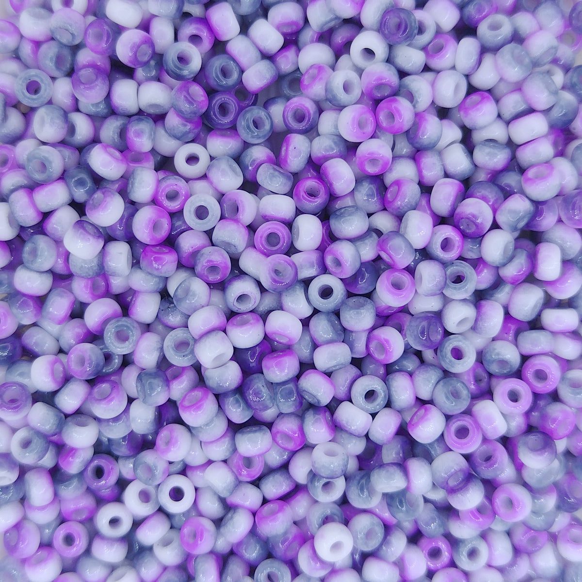 55060 - 10g Size 8/0 Miyuki seed beads in Funky Purple