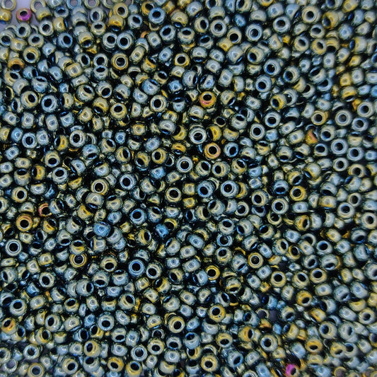 1958 - 10g Size 11/0 Miyuki seed beads in Metallic Olivine Iris
