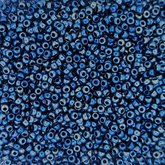 1965 - 10g Size 11/0 Miyuki seed beads in Blue Green Gold Iris
