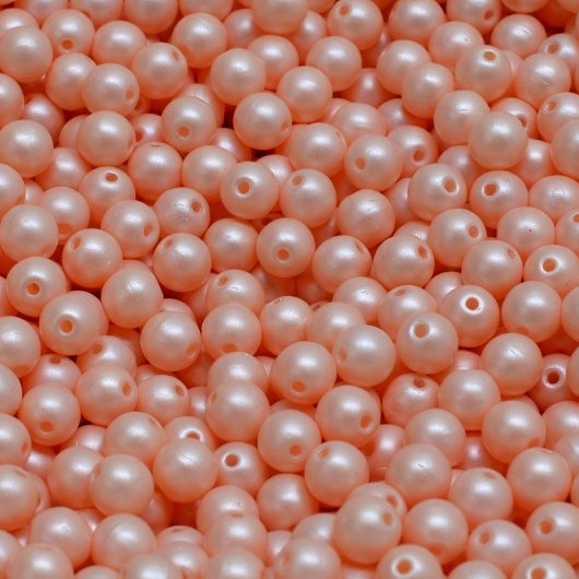 50 x 4mm round beads in Pastel Peach