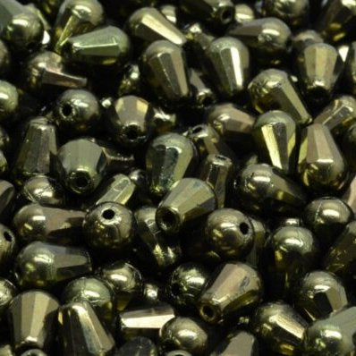 10 x faceted drops in Red Lustre (green colour) (8x6mm)