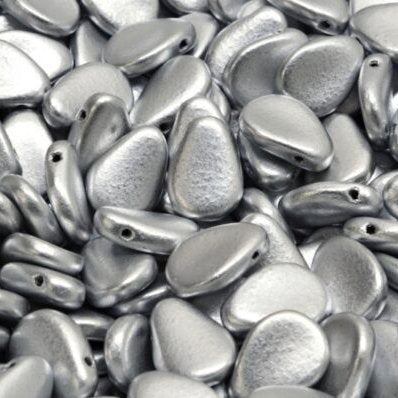 15 x Anemone petals in Aluminium Silver (11x8mm)