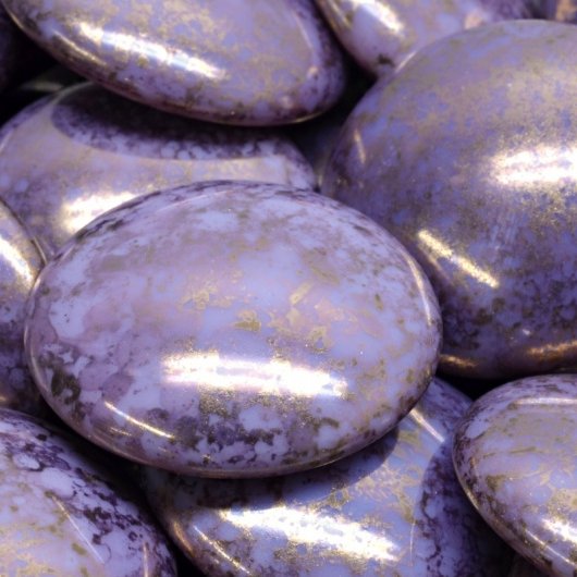 25mm cabochon in Light Violet/Terracotta Purple