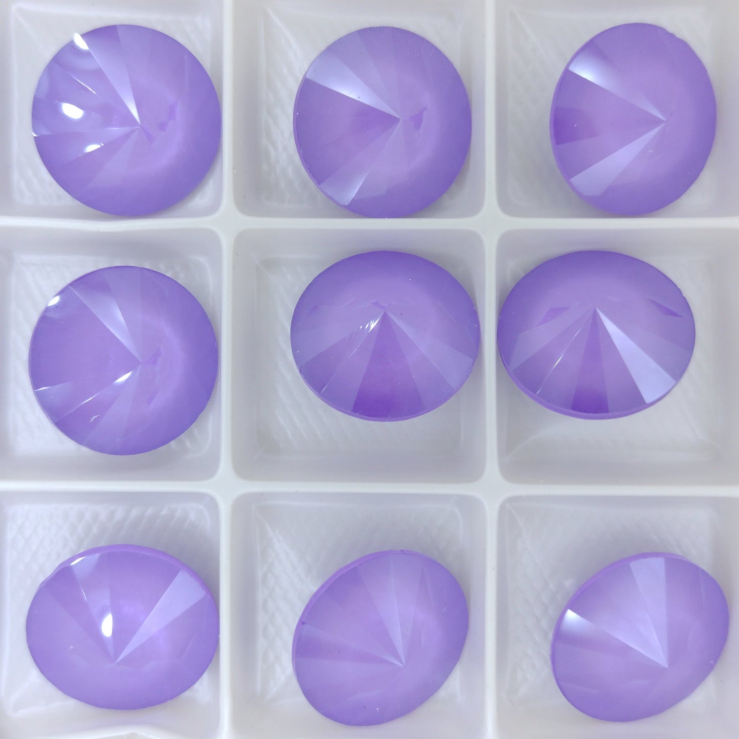 18mm rivoli in Crystal Violet (Aurora)