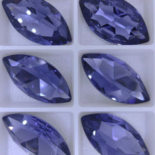 32x17mm Classical Navette in Tanzanite (Aurora)