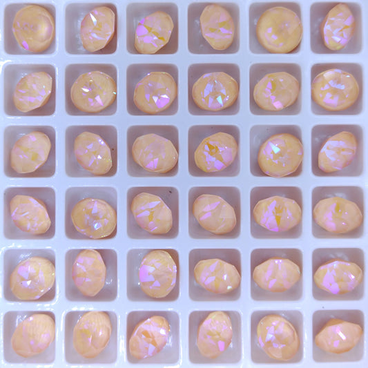 8mm chaton in Crystal Peach Delite (Aurora)