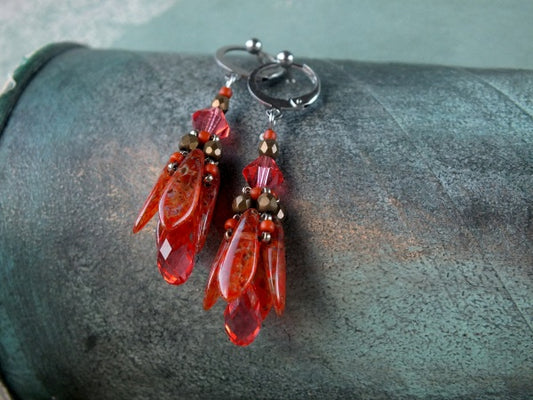 Pattern - Dragonflower Earrings by Nela Kabelova