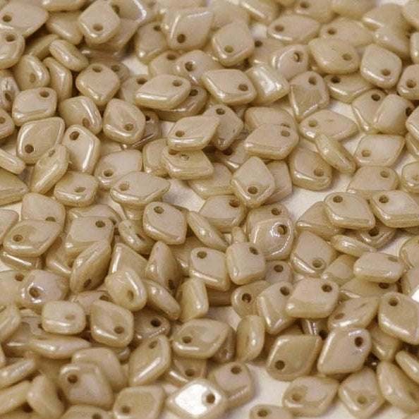 5g Dragon Scale beads in Chalk White/Latte Lustre