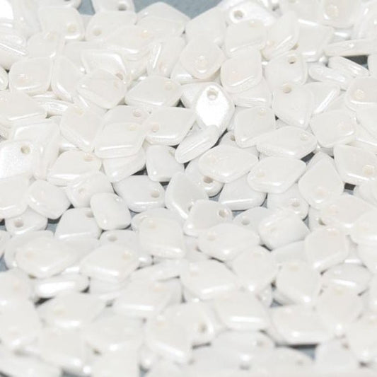 5g Dragon Scale beads in Pastel White