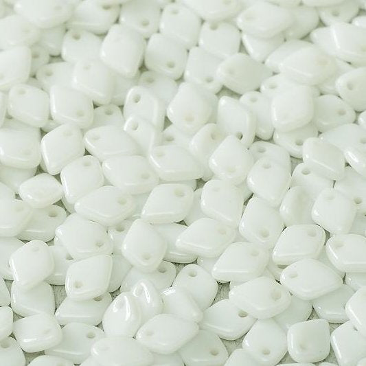 5g Dragon Scale beads in Chalk White