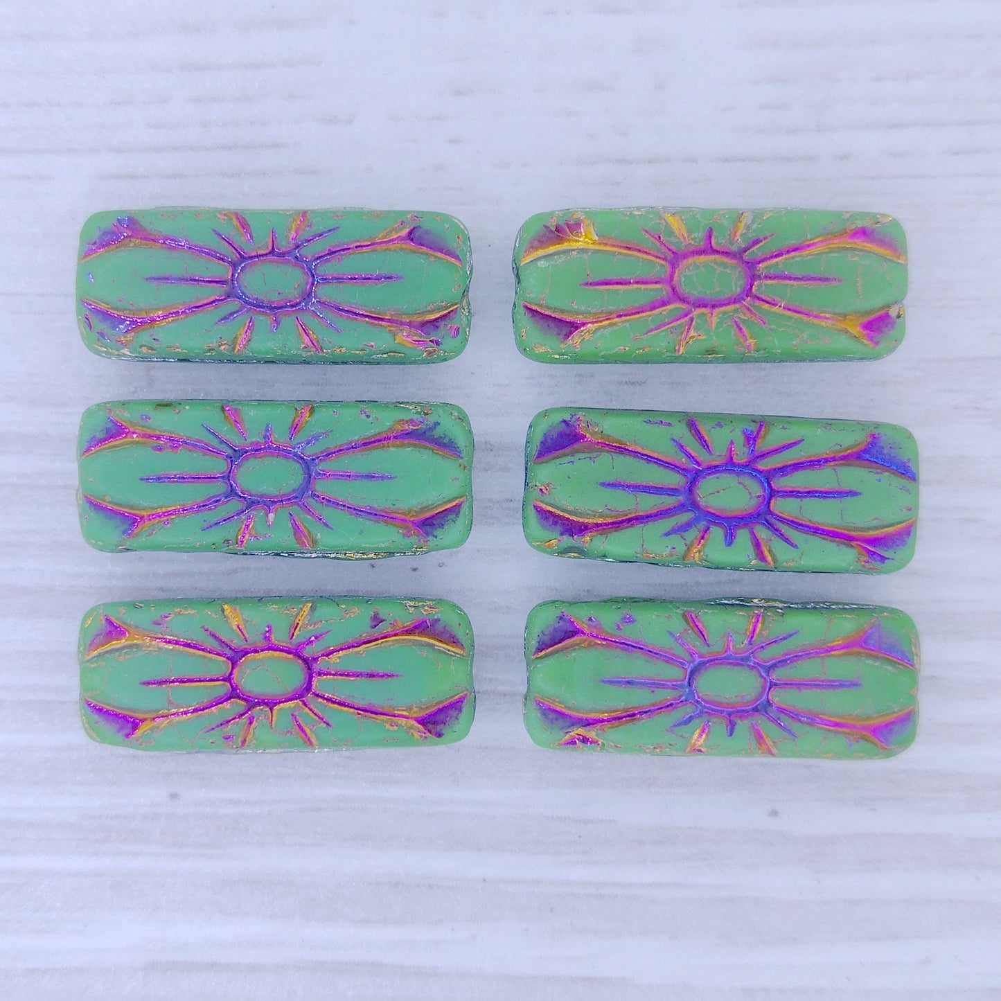 2 x Flower rectangles in Matt Green with Sliperit (20x8mm)