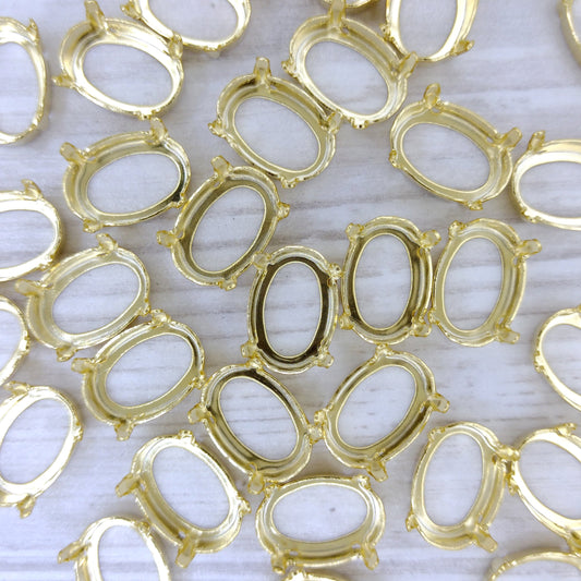 Sew-on Setting for 14x10mm Oval stone in Gold