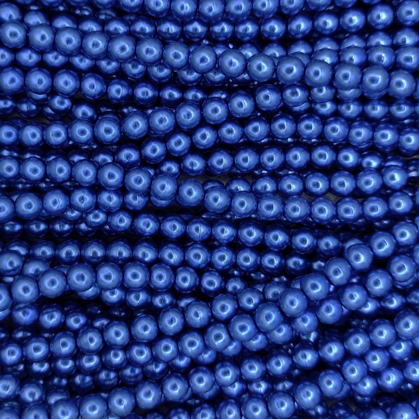 150 x 2mm round pearls in Persian Blue