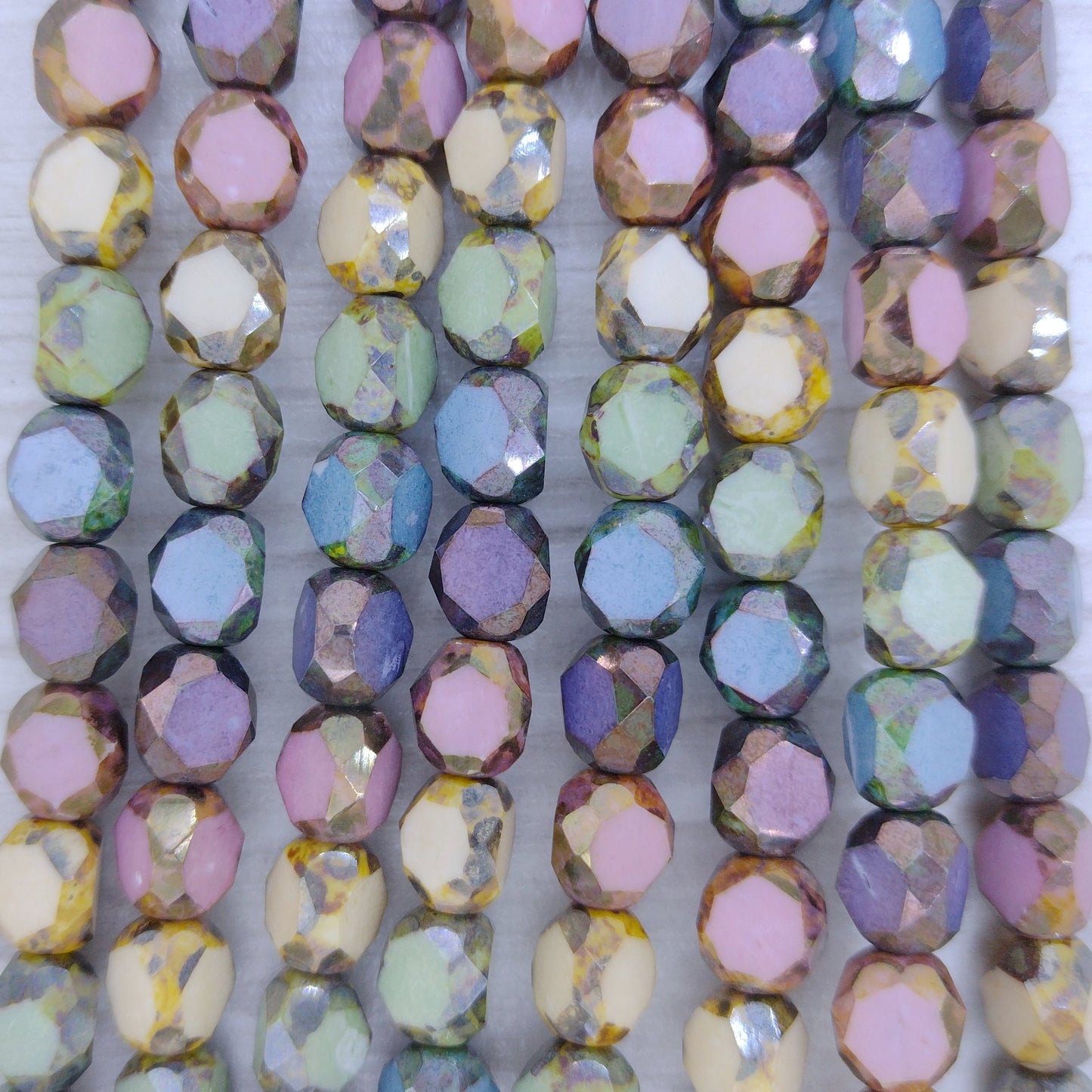 15 x 8mm 3 cut beads in Multi coloured Picasso