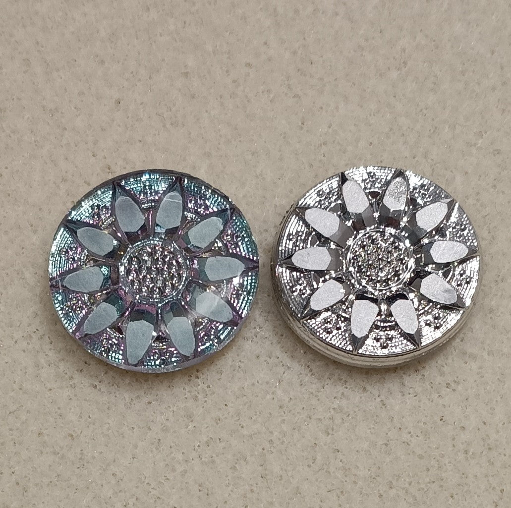 2932 - 23mm Flower cabochon in Vitrail Light