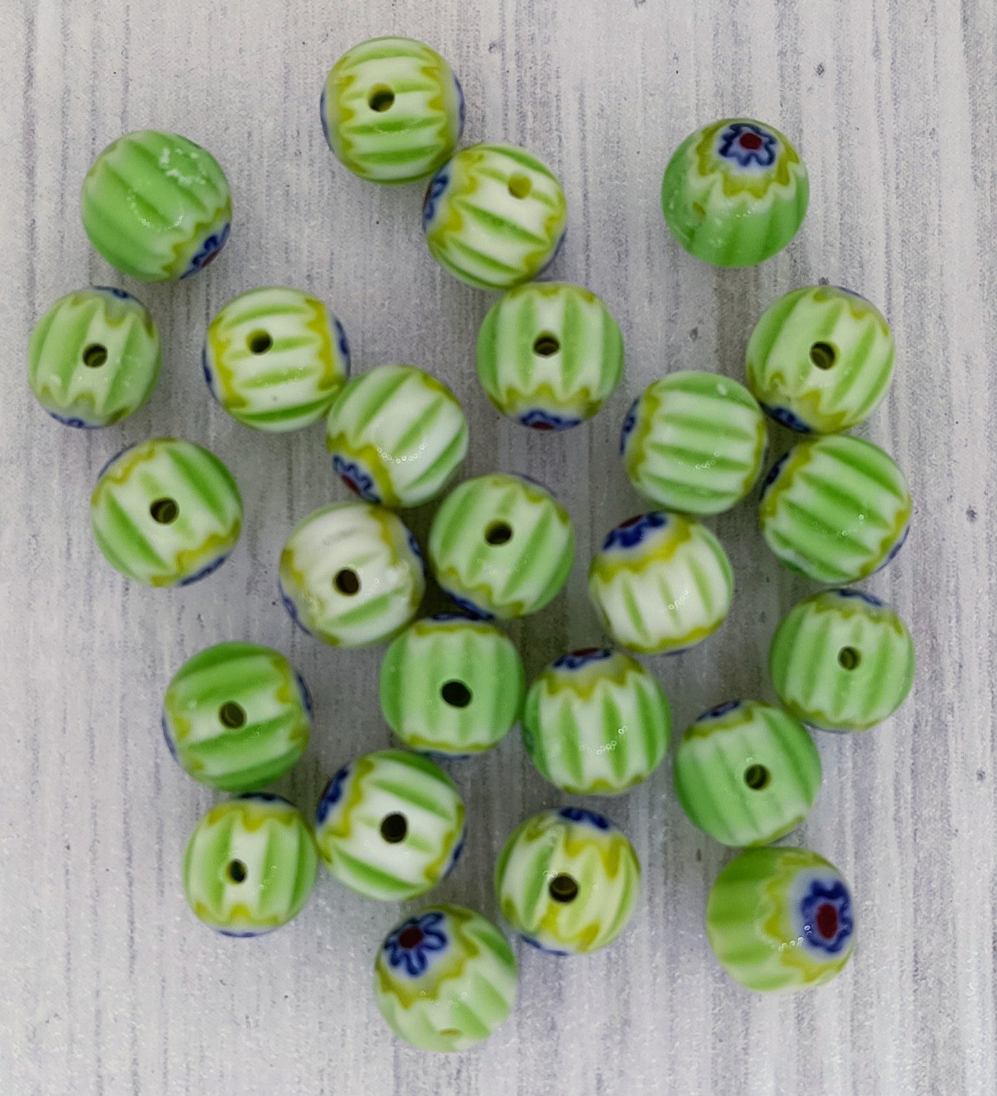 25 x 6mm round Millefiori beads in Light Green (2000s)