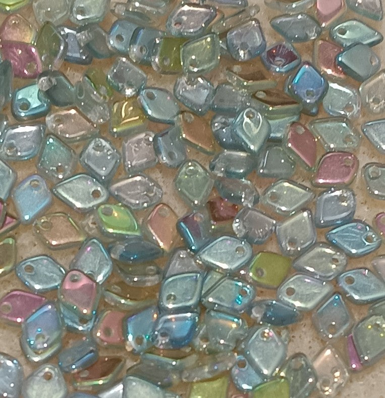 5g Dragon Scale beads in Crystal Green Rainbow
