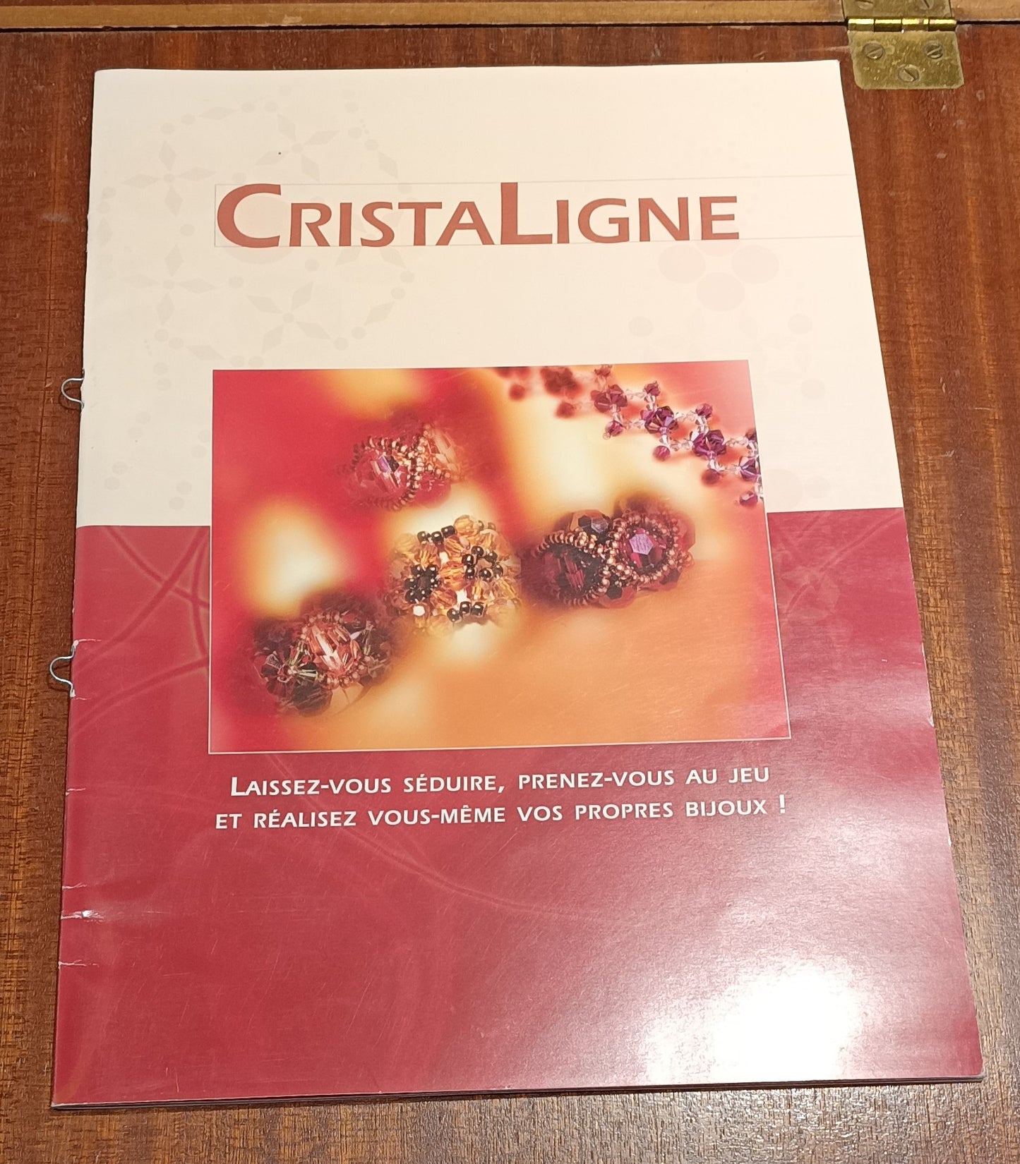 French Paperback book on beading