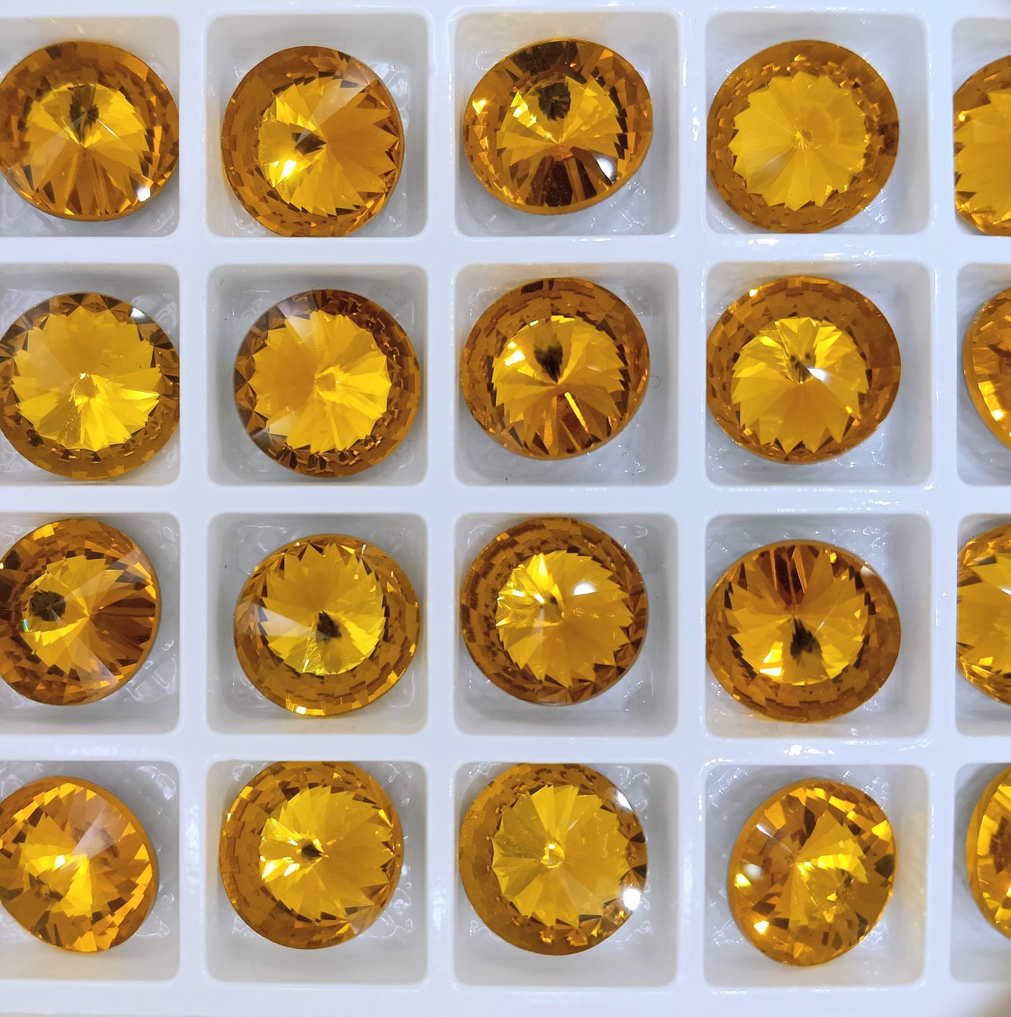 14mm rivoli in Sunflower (Aurora)