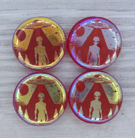 4 x 17mm discs in Red with laser etched Alien
