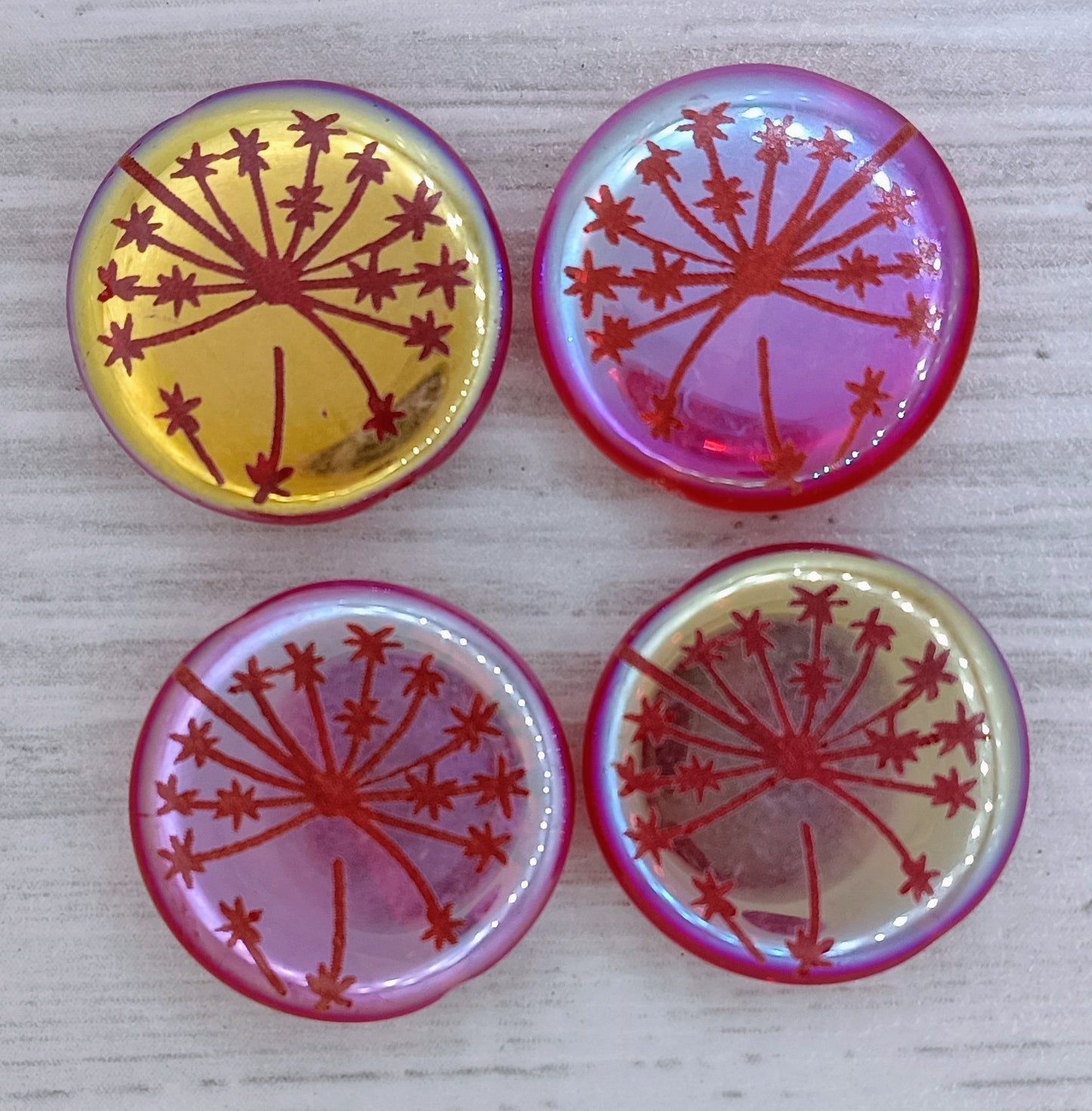 4 x 17mm disc beads in Red with Dandelion