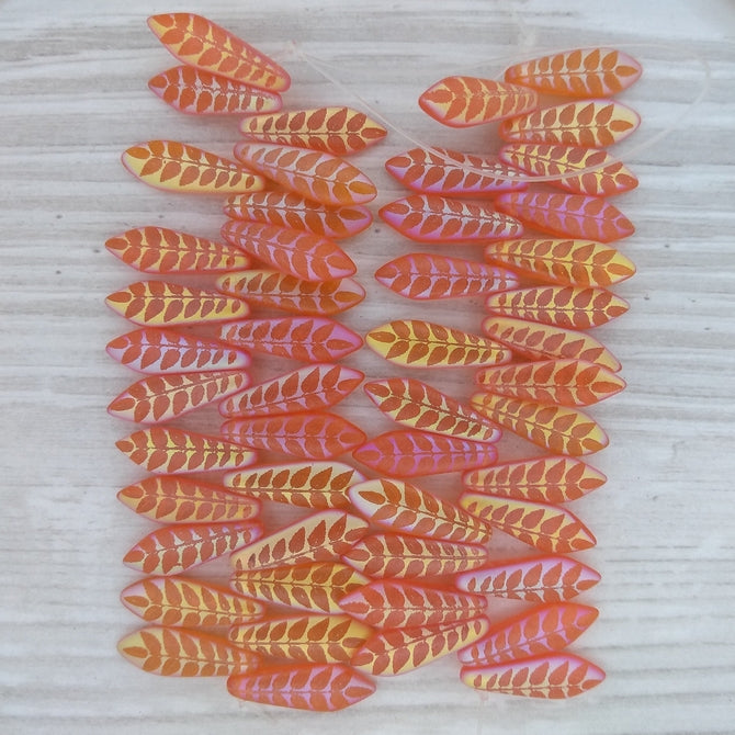 25 x Laser etched daggers in Matt Orange with Ears of Corn (5x16mm)